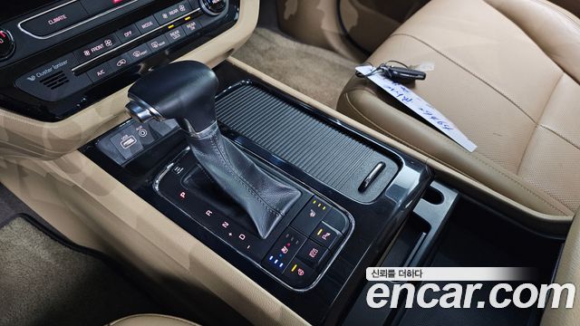 Kia Canival 2018 — photo 12