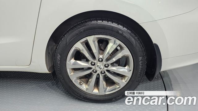 Kia Canival 2018 — photo 7