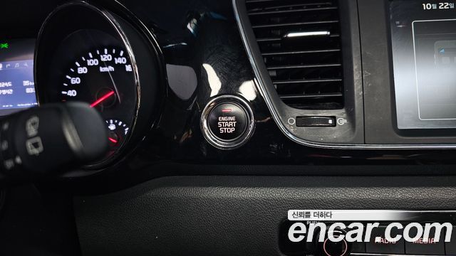 Kia Canival 2018 — photo 29
