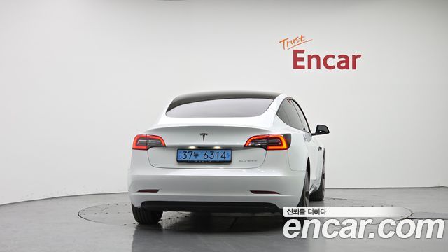 Tesla Model 3 2022 — photo 4