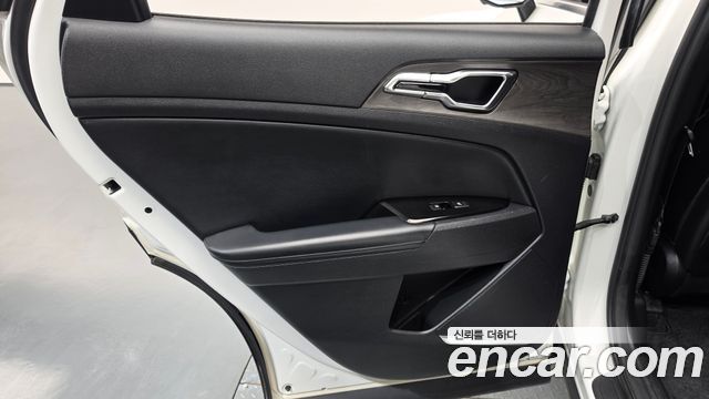 Kia Sportage 2022 — photo 15