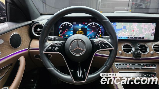 Mercedes-Benz E-Class 2021 — photo 19