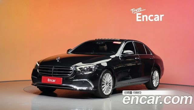 Mercedes-Benz E-Class 2021 — photo 1