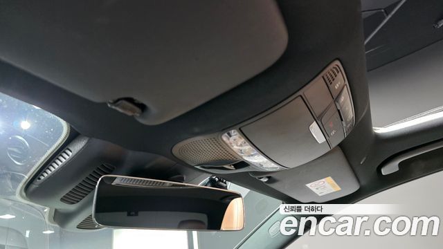 Mercedes-Benz E-Class 2021 — photo 32