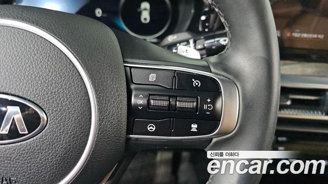 Kia K5 2021 — photo 24