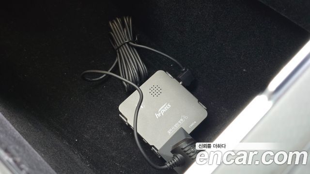 Tesla Model X 2023 — photo 23