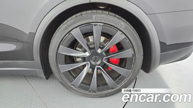 Tesla Model X 2023 — photo 7