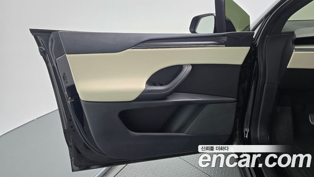 Tesla Model X 2023 — photo 14