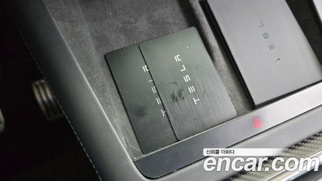 Tesla Model X 2023 — photo 30
