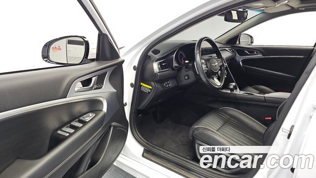 Genesis G70 2019 — photo 13