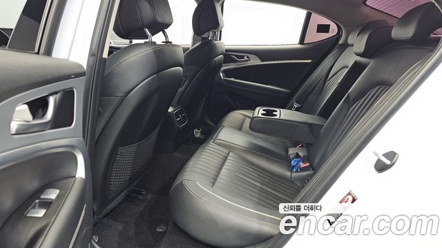 Genesis G70 2019 — photo 18