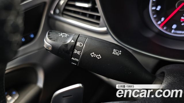 Genesis G70 2019 — photo 26