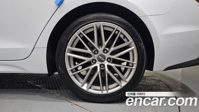 Genesis G70 2019 — photo 7