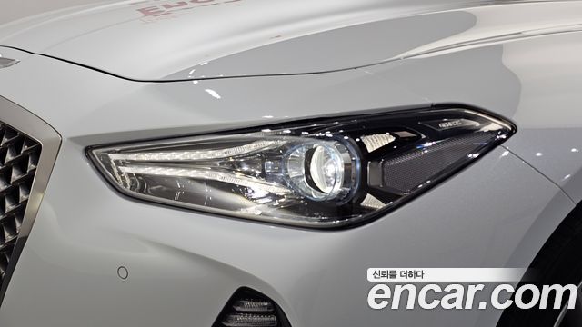 Genesis G70 2019 — photo 8