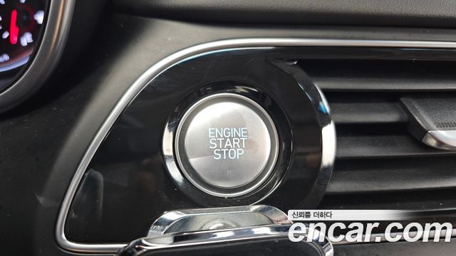 Genesis G70 2019 — photo 27