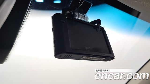 Genesis G70 2019 — photo 29