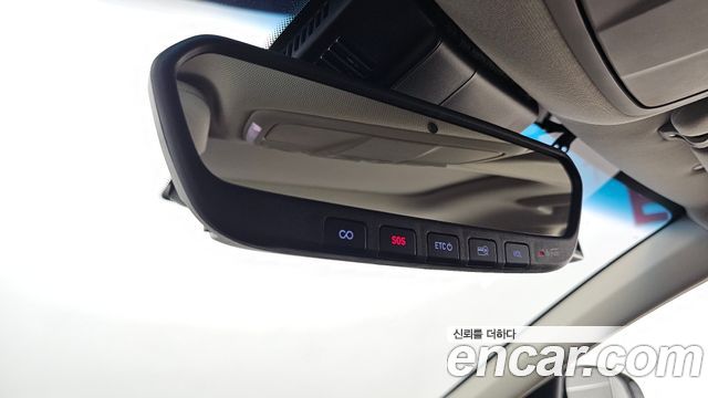 Genesis G70 2019 — photo 30