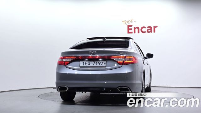 Hyundai Grandeur 2015 — photo 4