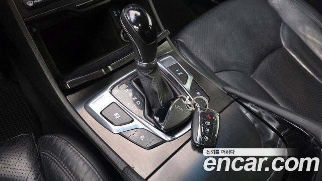 Hyundai Grandeur 2015 — photo 12