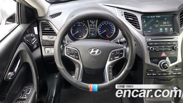 Hyundai Grandeur 2015 — photo 19
