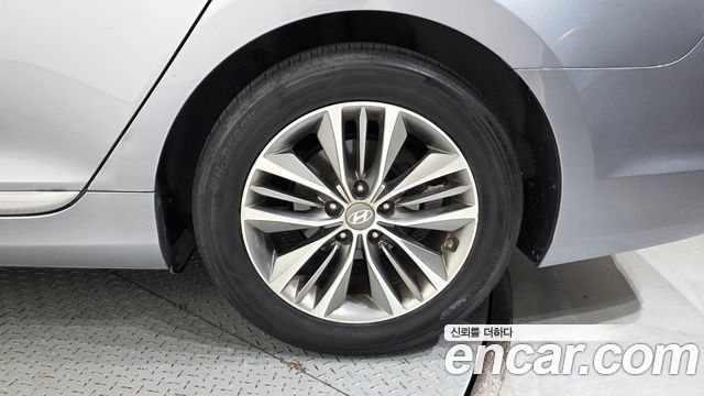 Hyundai Grandeur 2015 — photo 7