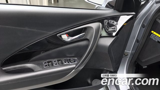 Hyundai Grandeur 2015 — photo 30