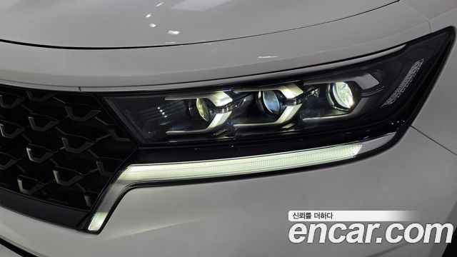 Kia Sorento 2023 — photo 8