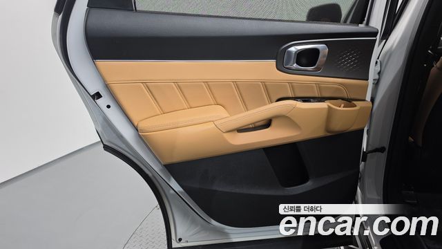 Kia Sorento 2023 — photo 15