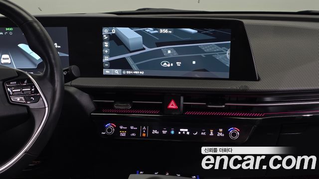 Kia EV6 2023 — photo 21