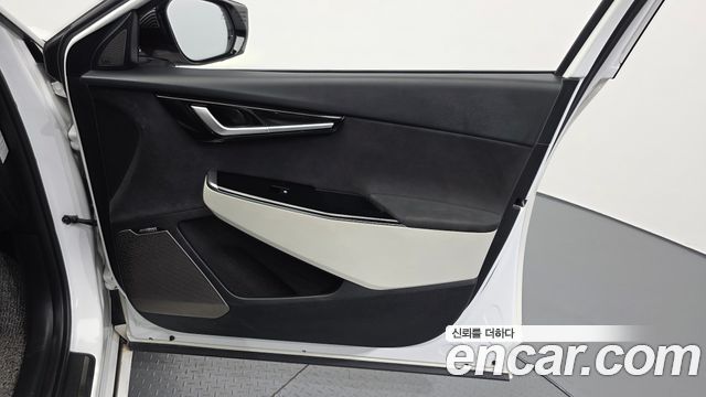 Kia EV6 2023 — photo 14