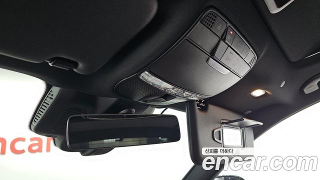 Mercedes-Benz E-Class 2023 — photo 26
