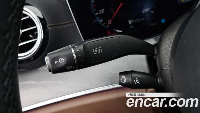 Mercedes-Benz E-Class 2023 — photo 30