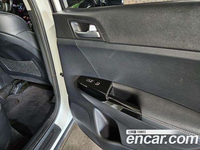 Kia Sportage 2018 — photo 15
