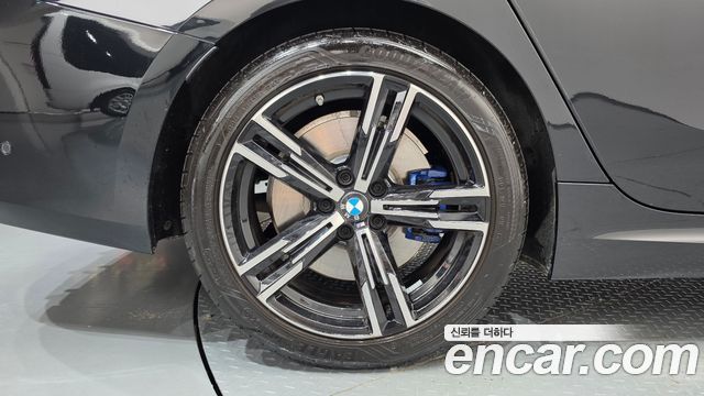 BMW 3-Series 2025 — photo 5