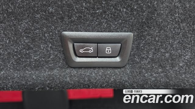 BMW 3-Series 2025 — photo 31