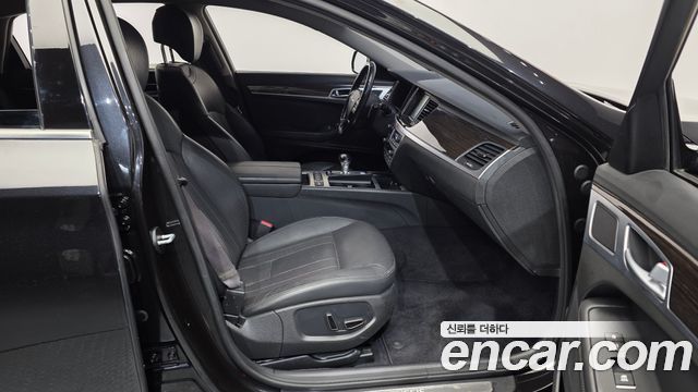 Genesis G80 2019 — photo 11
