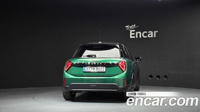 Mini Cooper 2025 — photo 4