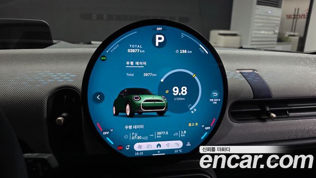 Mini Cooper 2025 — photo 11