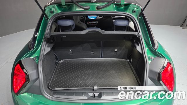 Mini Cooper 2025 — photo 22