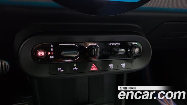 Mini Cooper 2025 — photo 24