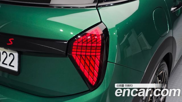 Mini Cooper 2025 — photo 9