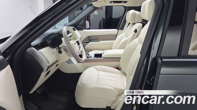 Land Rover Range Rover 2026 — photo 3