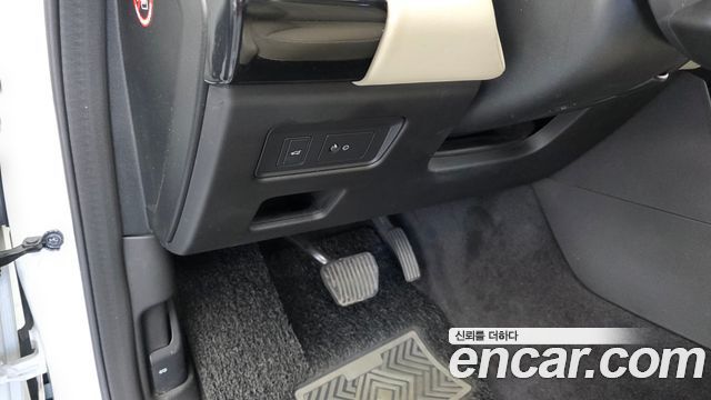 Land Rover Discovery 2020 — photo 24
