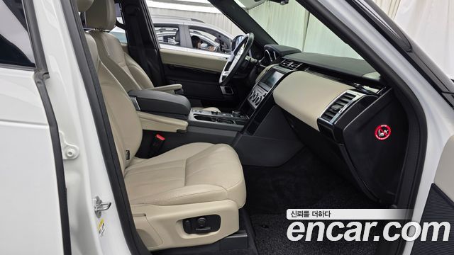 Land Rover Discovery 2020 — photo 16