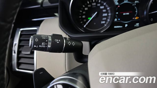 Land Rover Discovery 2020 — photo 28