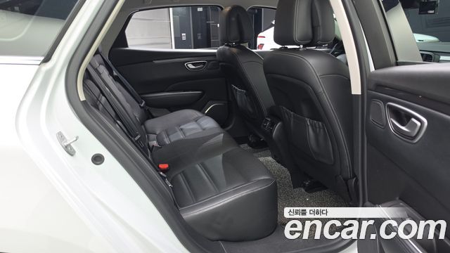 Renault Korea SM6 2019 — photo 18