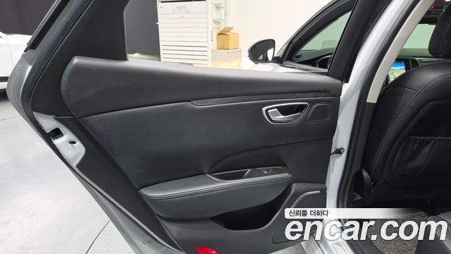 Renault Korea SM6 2019 — photo 15