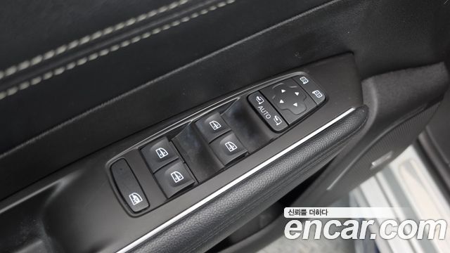Renault Korea SM6 2019 — photo 28