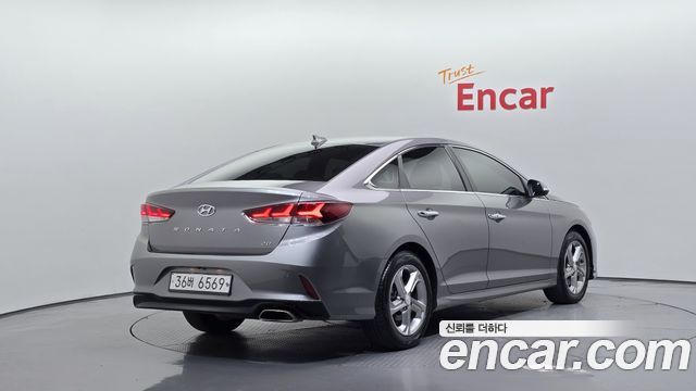 Hyundai Sonata 2018 — photo 2