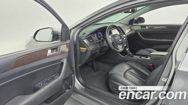 Hyundai Sonata 2018 — photo 13